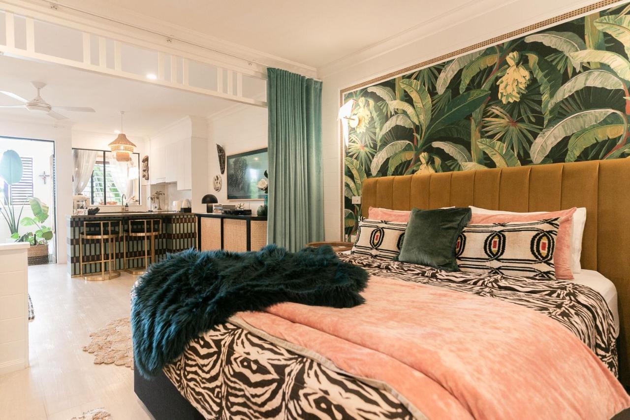 Nomad - Luxe Apartment Порт Дуглас Экстерьер фото