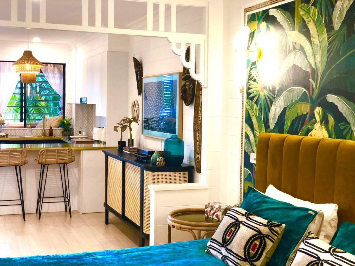 Nomad - Luxe Apartment Порт Дуглас Экстерьер фото