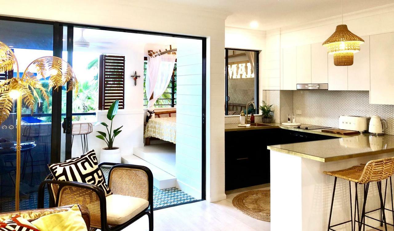 Nomad - Luxe Apartment Порт Дуглас Экстерьер фото